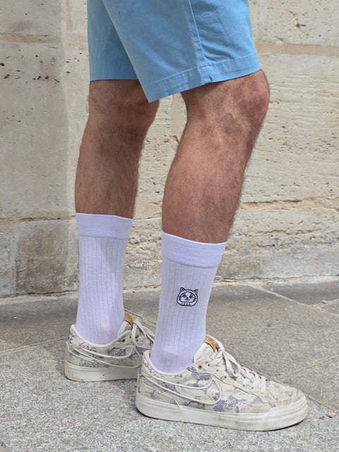 Calcetines con cabeza de gato de la suerte: blancos con base roja