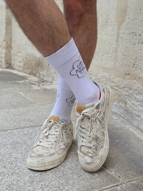 Luky Tagline Socks – White with Red Bottom