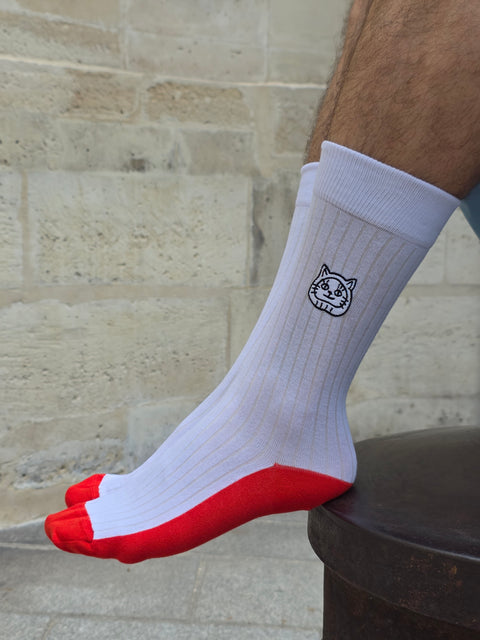 Luky Cat Head Socks – White with Red Bottom