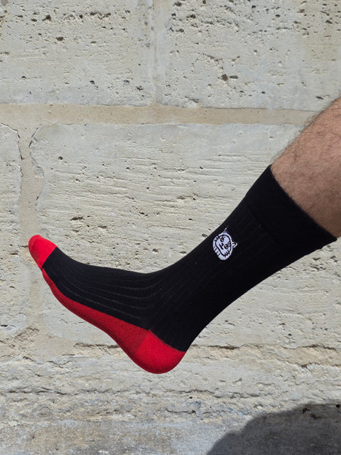 Luky Cat Head Socks – Black with Red Bottom