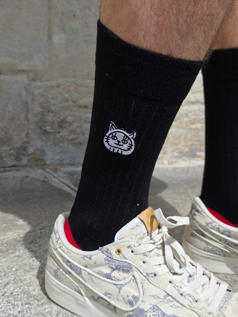 Luky Cat Head Socks – Black with Red Bottom